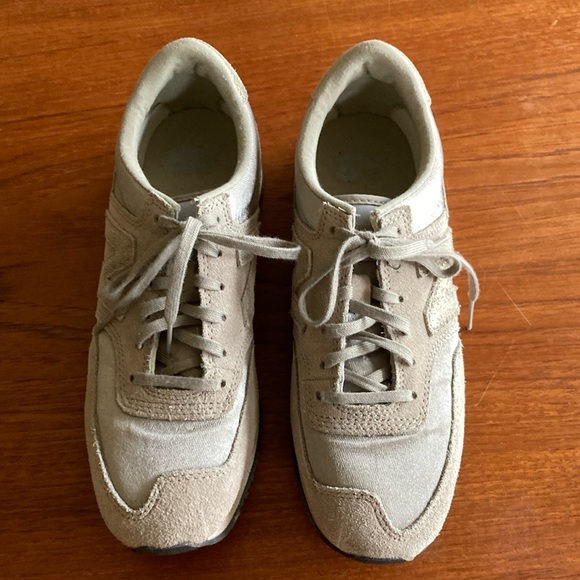 New Balance Women's Buty 620 Toe Caps, gray - Picture 4 of 13